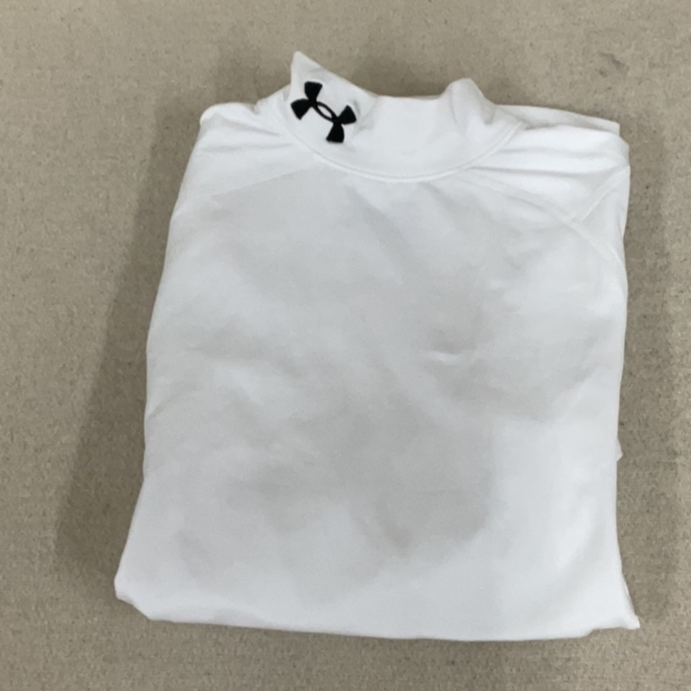 EUC Mens long sleeve under armour compression shirt